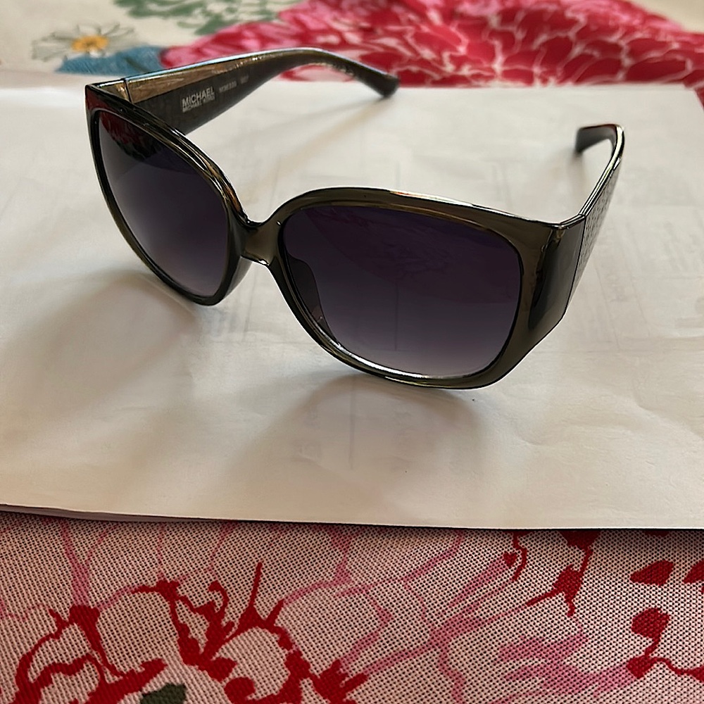 Michael Kors, sunglasses deep dark gray